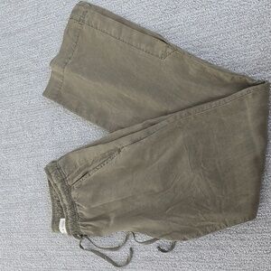 NWOT Cloth & Stone Olive Split Hem Pant